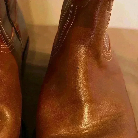 STEVE MADDEN BOOTS {size Unknown}with measuring tap 10” some marks and peeling - Picture 9 of 13
